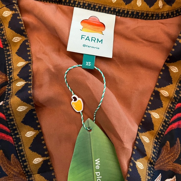 FARMRIO Multicolor Tapestry Garden V
Neck Mini Dress - Picture 5 of 12